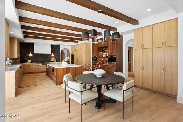 4605 E ROCKRIDGE Road, Phoenix, AZ 85018