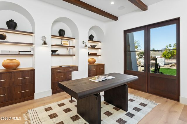 4605 E ROCKRIDGE Road, Phoenix, AZ 85018