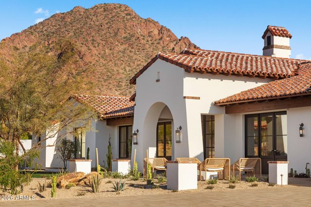 4605 E ROCKRIDGE Road, Phoenix, AZ 85018