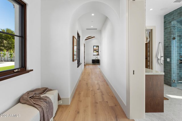 4605 E ROCKRIDGE Road, Phoenix, AZ 85018