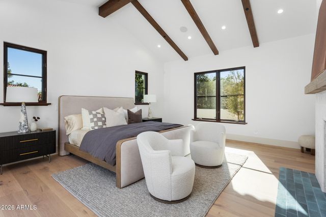 4605 E ROCKRIDGE Road, Phoenix, AZ 85018