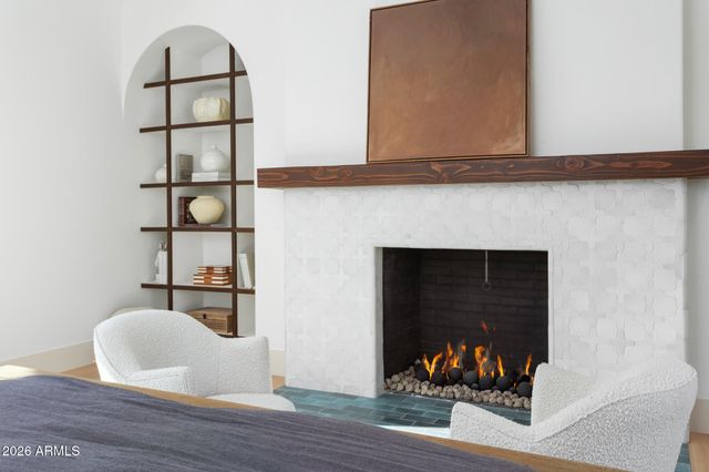 4605 E ROCKRIDGE Road, Phoenix, AZ 85018