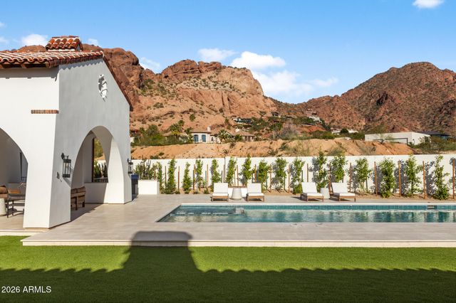 4605 E ROCKRIDGE Road, Phoenix, AZ 85018