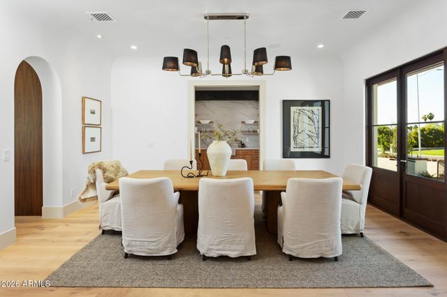 4605 E ROCKRIDGE Road, Phoenix, AZ 85018