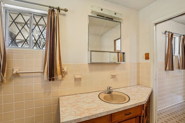 1215 Hill City Drive, Duncanville, TX 75116