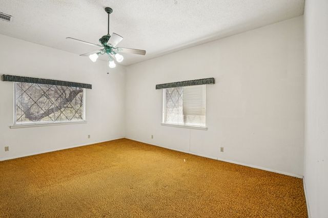 1215 Hill City Drive, Duncanville, TX 75116