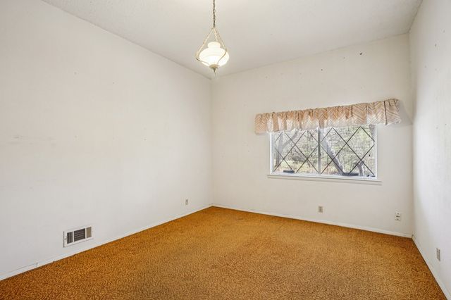 1215 Hill City Drive, Duncanville, TX 75116