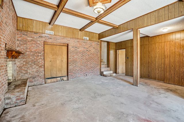 1215 Hill City Drive, Duncanville, TX 75116