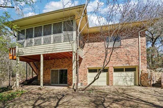 1215 Hill City Drive, Duncanville, TX 75116