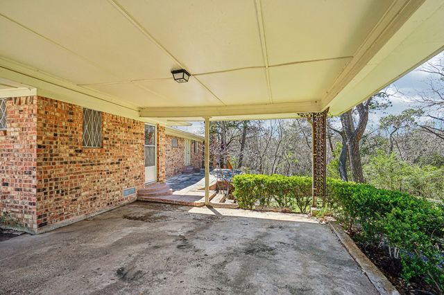 1215 Hill City Drive, Duncanville, TX 75116