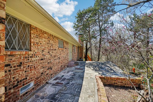 1215 Hill City Drive, Duncanville, TX 75116