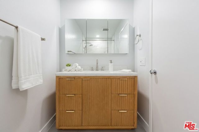 4041 Via Marisol 111, Los Angeles, CA 90042