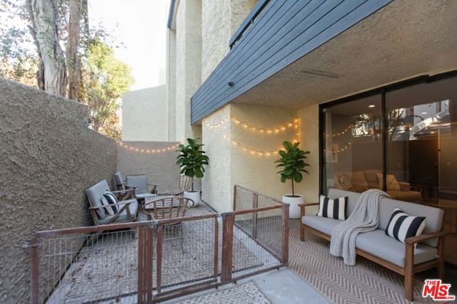 4041 Via Marisol 111, Los Angeles, CA 90042