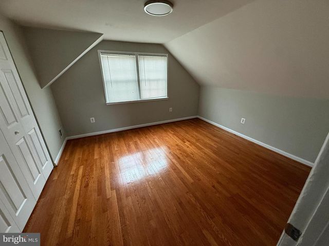 4542 KINGSTON RD, Woodbridge, VA 22193