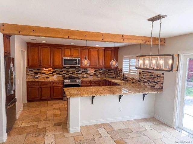5105 Mendip, Oceanside, CA 92057