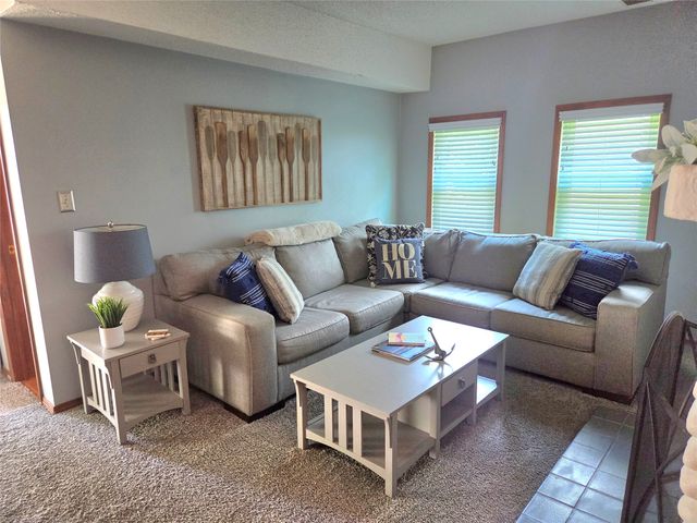 228 BLACKSTONE Drive, Erie, PA 16505