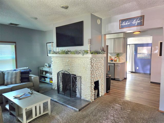 228 BLACKSTONE Drive, Erie, PA 16505