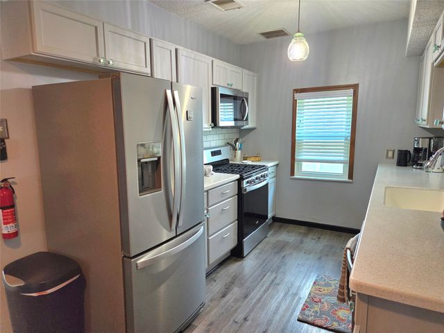 228 BLACKSTONE Drive, Erie, PA 16505