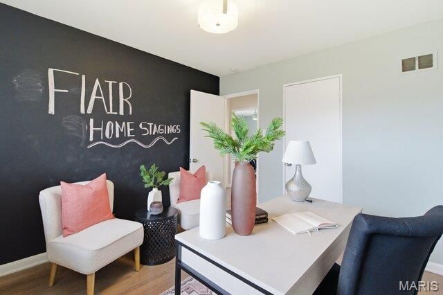 7424 Saleen Court, St Louis, MO 63130