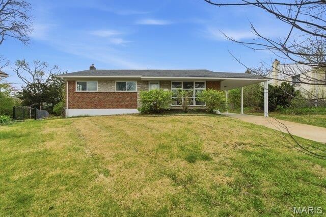 7424 Saleen Court, St Louis, MO 63130