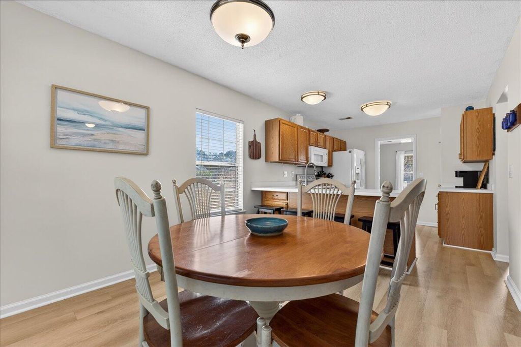 Image 10 of property listing at 103 Rockdale Lane, Goose Creek, SC 29445