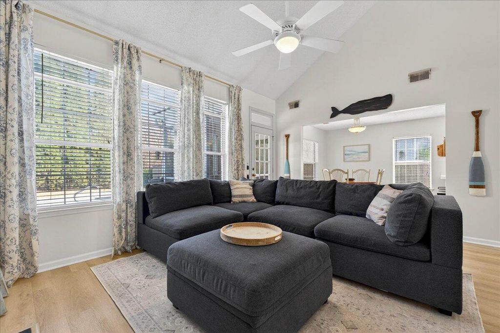 Image 13 of property listing at 103 Rockdale Lane, Goose Creek, SC 29445