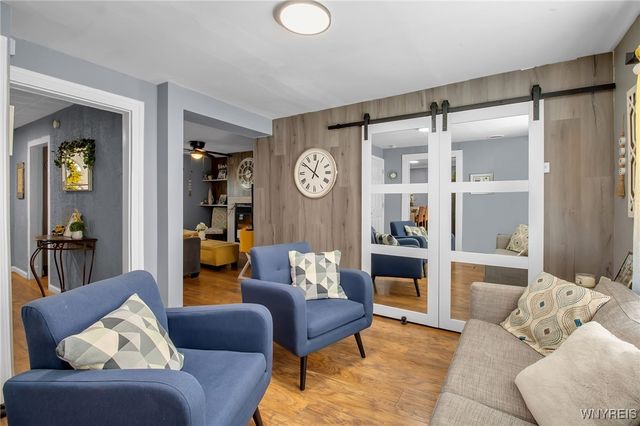 939 Grove Avenue, Niagara Falls, NY 14305