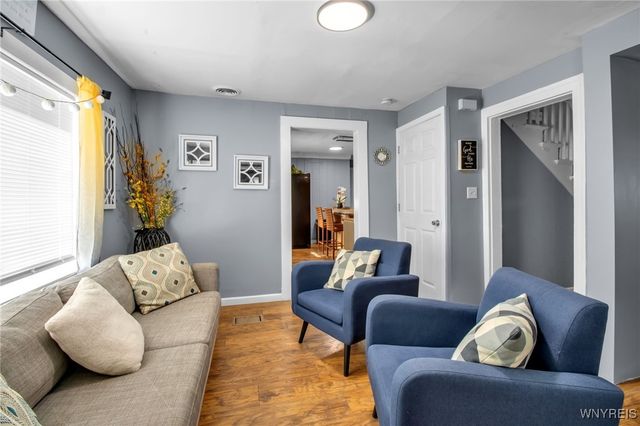 939 Grove Avenue, Niagara Falls, NY 14305