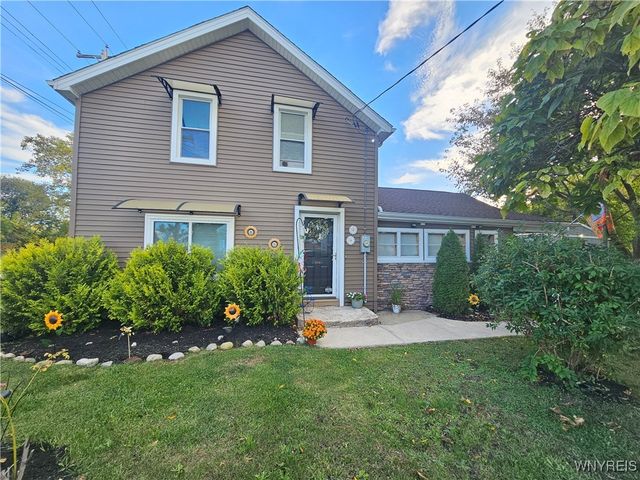939 Grove Avenue, Niagara Falls, NY 14305
