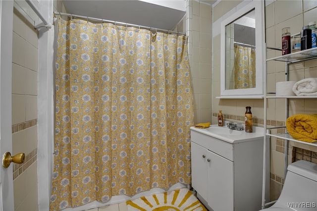 939 Grove Avenue, Niagara Falls, NY 14305