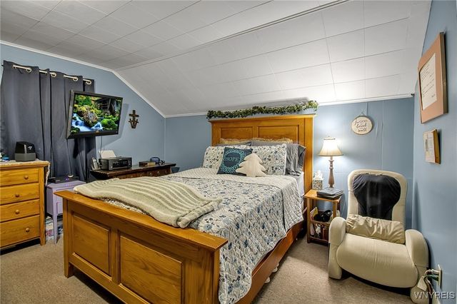 939 Grove Avenue, Niagara Falls, NY 14305