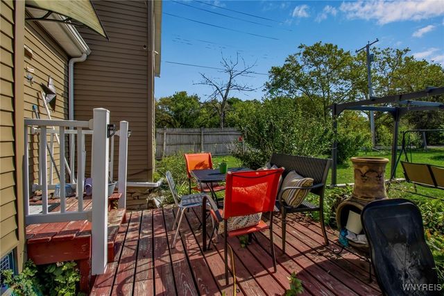 939 Grove Avenue, Niagara Falls, NY 14305