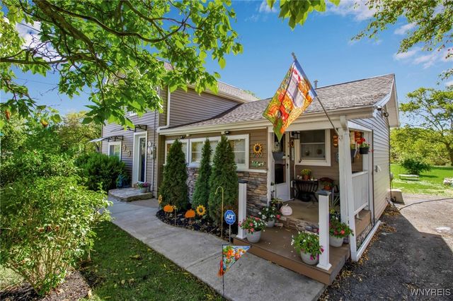 939 Grove Avenue, Niagara Falls, NY 14305