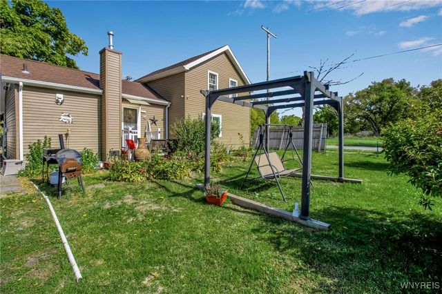 939 Grove Avenue, Niagara Falls, NY 14305