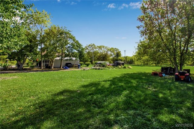 939 Grove Avenue, Niagara Falls, NY 14305