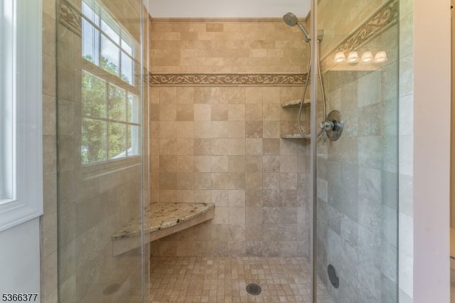 4 Coryell Ct, Raritan Twp., NJ 08822