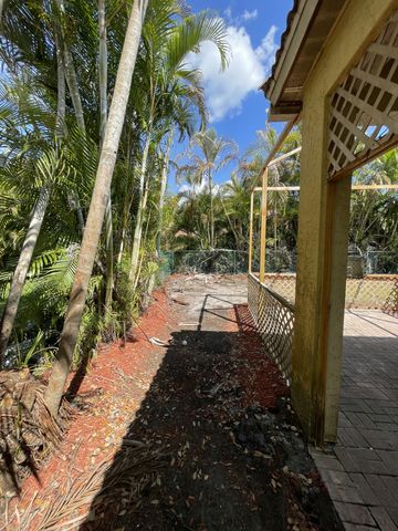 5338 Edenwood Lane, Riviera Beach, FL 33418