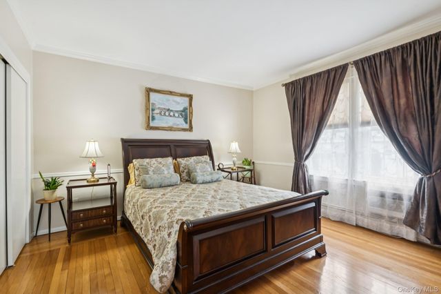 449 S 1st Street, Lindenhurst, NY 11757