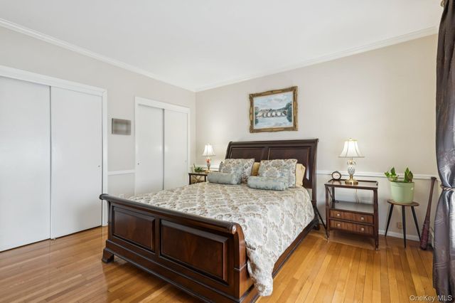 449 S 1st Street, Lindenhurst, NY 11757