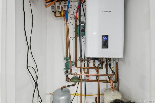 449 S 1st Street, Lindenhurst, NY 11757