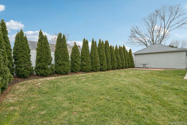 449 S 1st Street, Lindenhurst, NY 11757