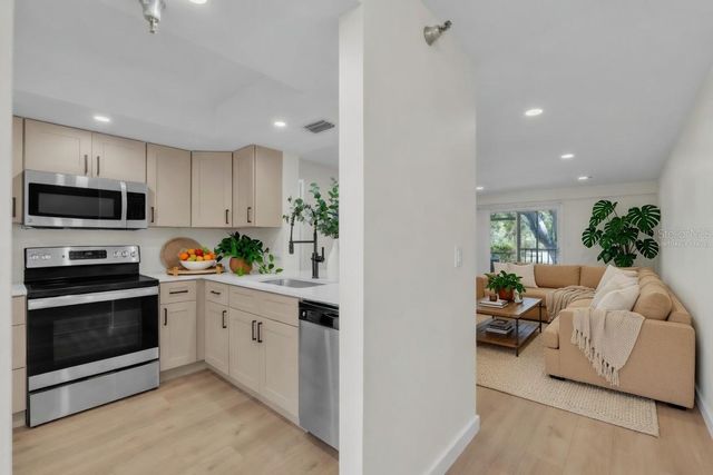 6304 POINTE WEST BOULEVARD A107, Bradenton, FL 34209