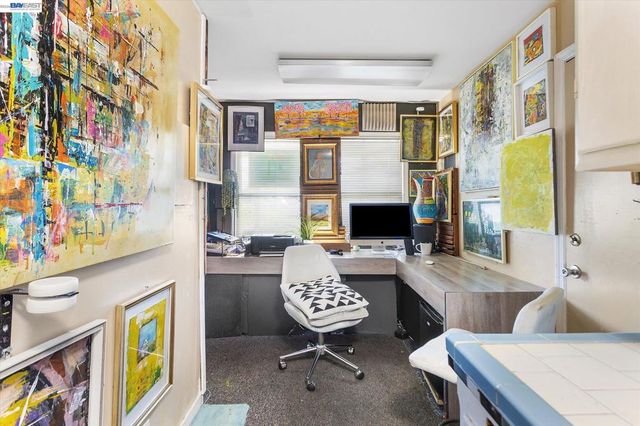 22179 Redwood Rd, Castro Valley, CA 94546