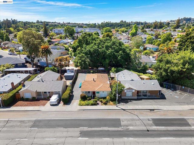 22179 Redwood Rd, Castro Valley, CA 94546