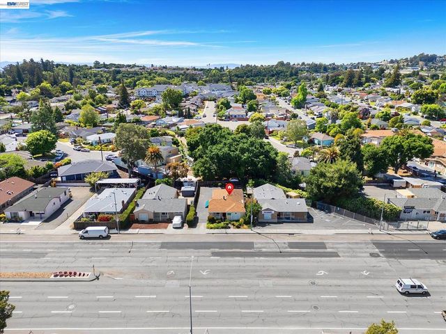22179 Redwood Rd, Castro Valley, CA 94546