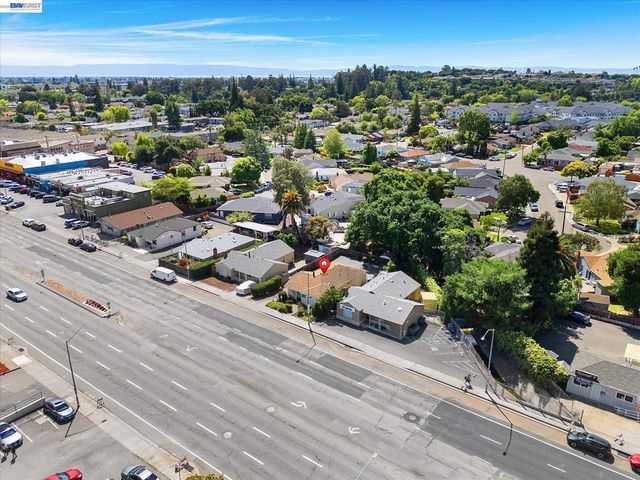 22179 Redwood Rd, Castro Valley, CA 94546