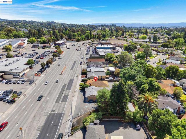 22179 Redwood Rd, Castro Valley, CA 94546