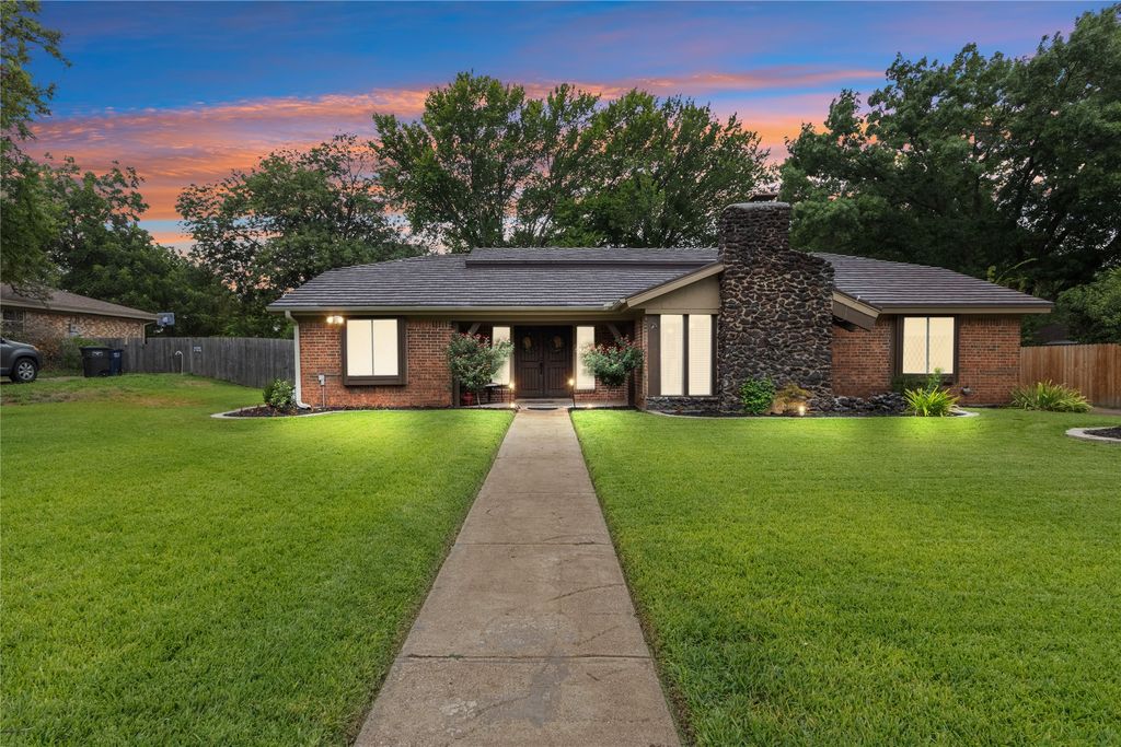 8709 Granite Court, Fort Worth, TX 76179