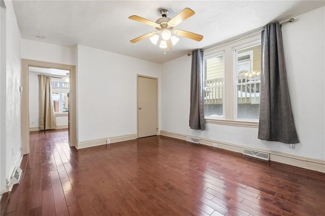 112 De Witt St, Mt Washington, PA 15211