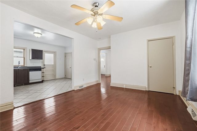 112 De Witt St, Mt Washington, PA 15211